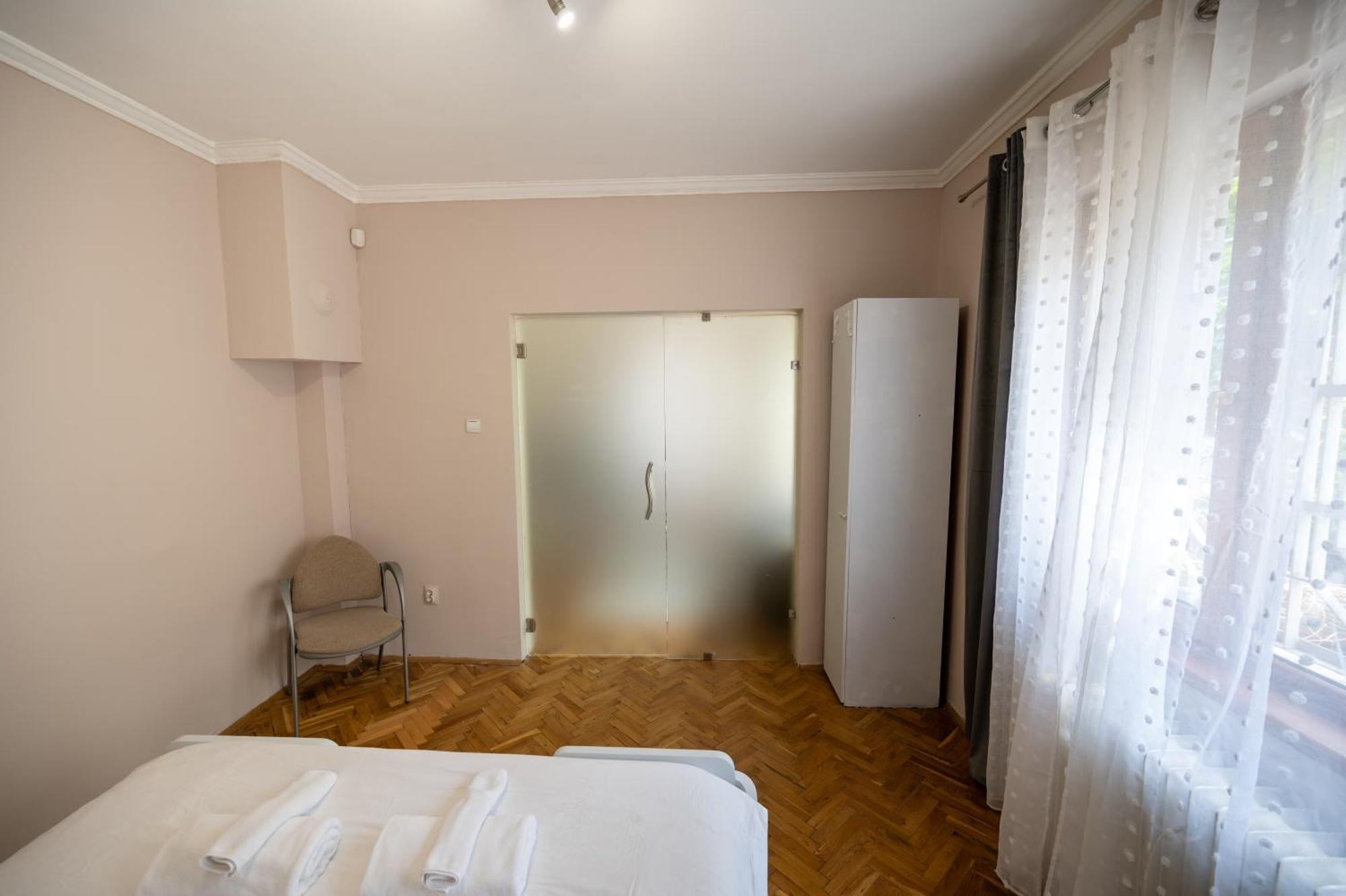 Beautiful Two-Bedroom Apartment In City Center โซเฟีย ภายนอก รูปภาพ
