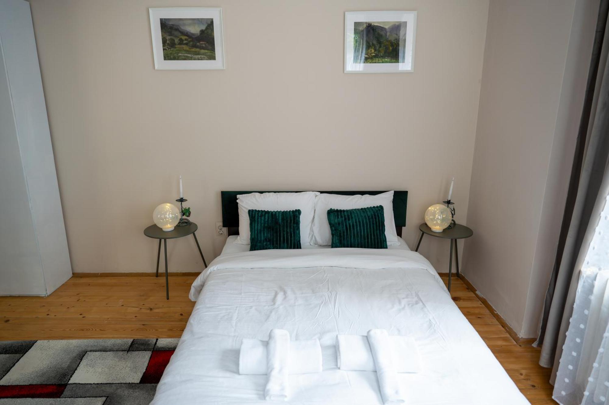 Beautiful Two-Bedroom Apartment In City Center โซเฟีย ภายนอก รูปภาพ